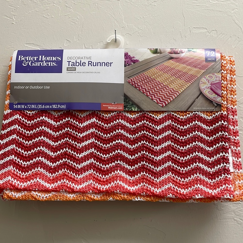 Better Homes and Gardens Indoor/Outdoor table runner